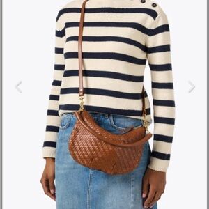 Clare V petit moyen in Hazelnut zigzag NWOT